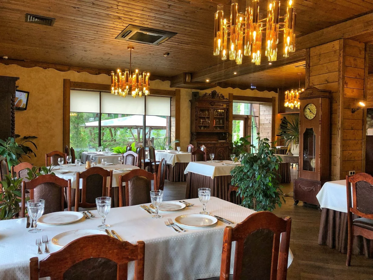 Интерьер/Экстерьер/Банкетная зона/Бар/Стол для двоих/Вход/Главный зал/Lounge зона ресторан Дом фото