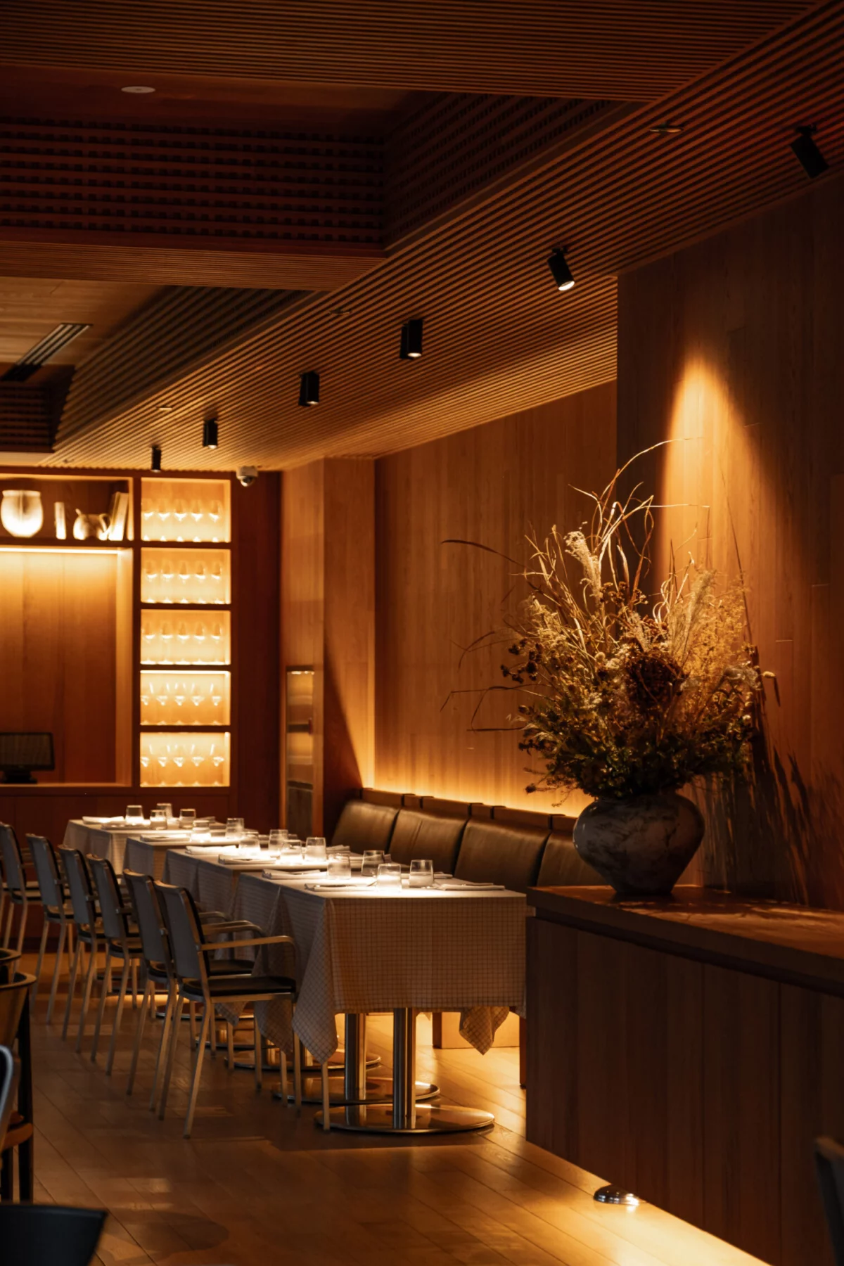 Интерьер/Экстерьер/Банкетная зона/Бар/Стол для двоих/Вход/Главный зал/Lounge зона ресторан Remy Kitchen Bakery фото