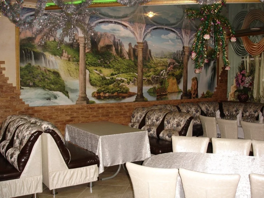 Интерьер/Экстерьер/Банкетная зона/Бар/Стол для двоих/Вход/Главный зал/Lounge зона кафе Диамант фото