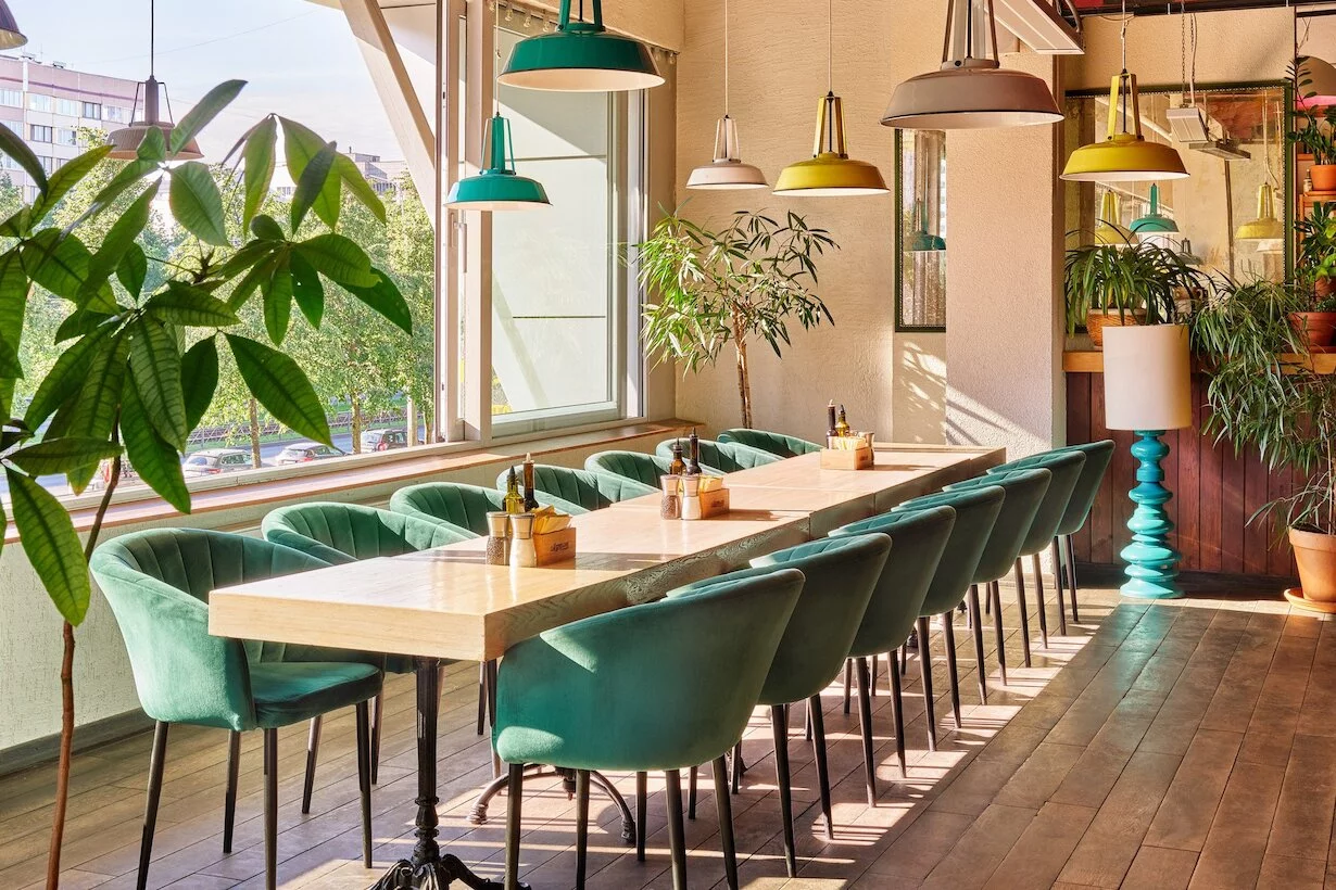 Интерьер/Экстерьер/Банкетная зона/Бар/Стол для двоих/Вход/Главный зал/Lounge зона ресторан Марчеллис фото