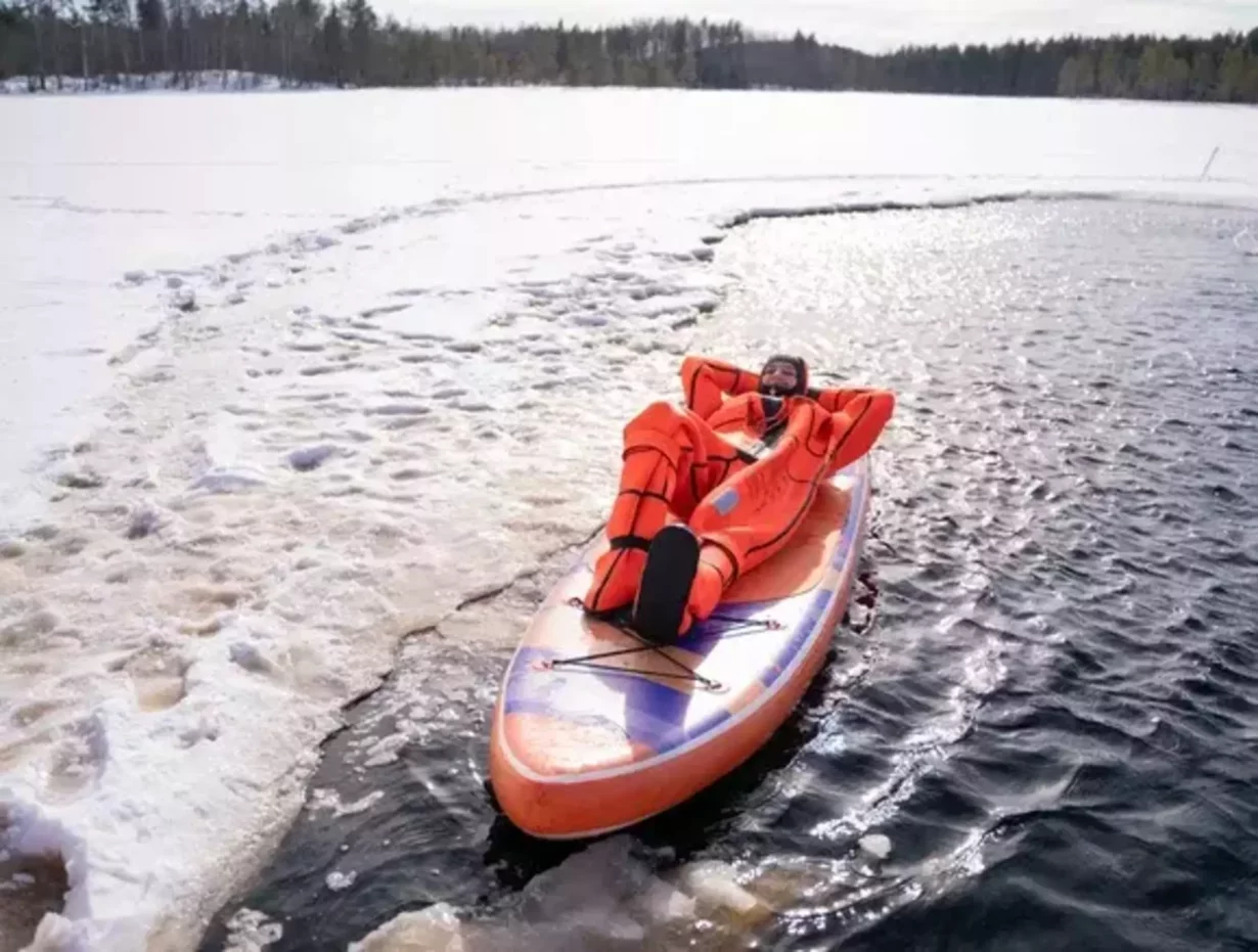 Интерьер/Экстерьер/Банкетная зона/Бар/Стол для двоих/Вход/Главный зал/Lounge зона ресторан Берег фото