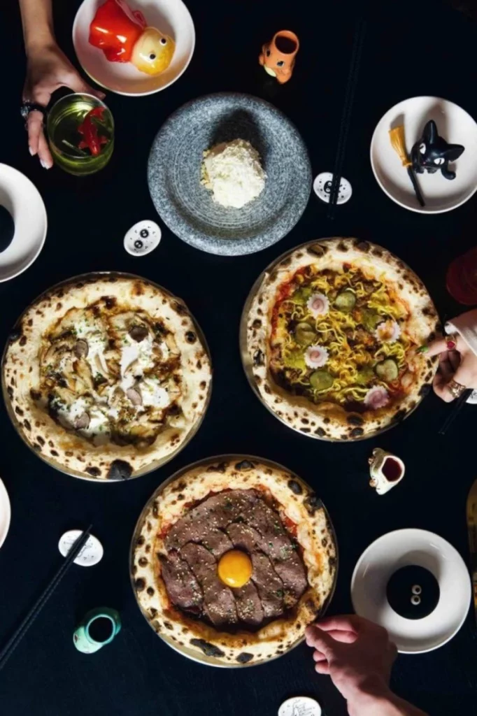 Интерьер/Экстерьер/Банкетная зона/Бар/Стол для двоих/Вход/Главный зал/Lounge зона кулинария Ra'men Land фото