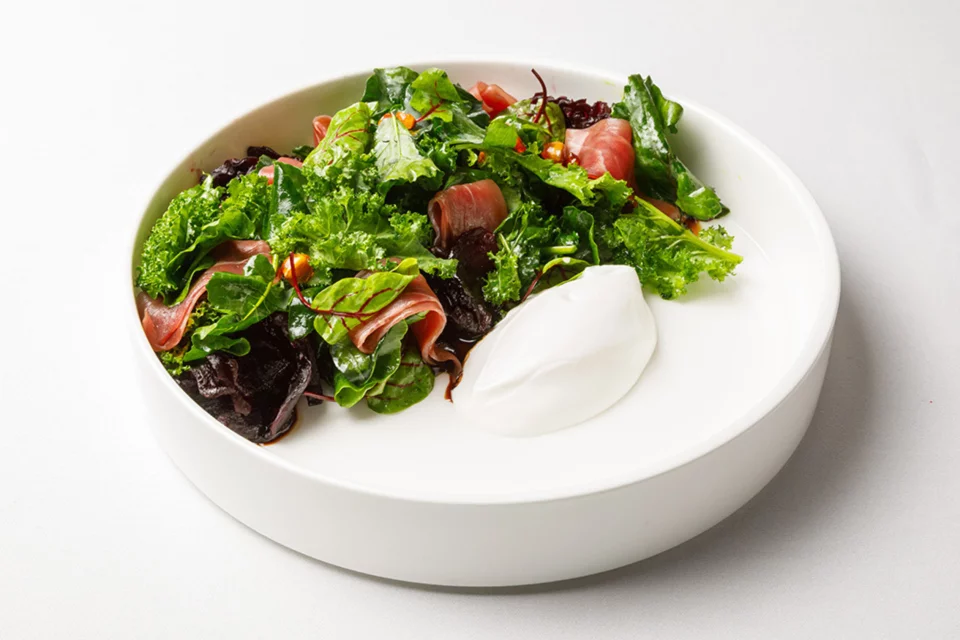 Интерьер/Экстерьер/Банкетная зона/Бар/Стол для двоих/Вход/Главный зал/Lounge зона ресторан La Vue фото