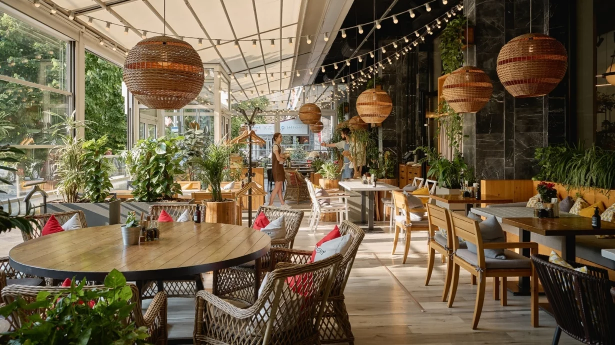 Интерьер/Экстерьер/Банкетная зона/Бар/Стол для двоих/Вход/Главный зал/Lounge зона ресторан Сыроварня фото