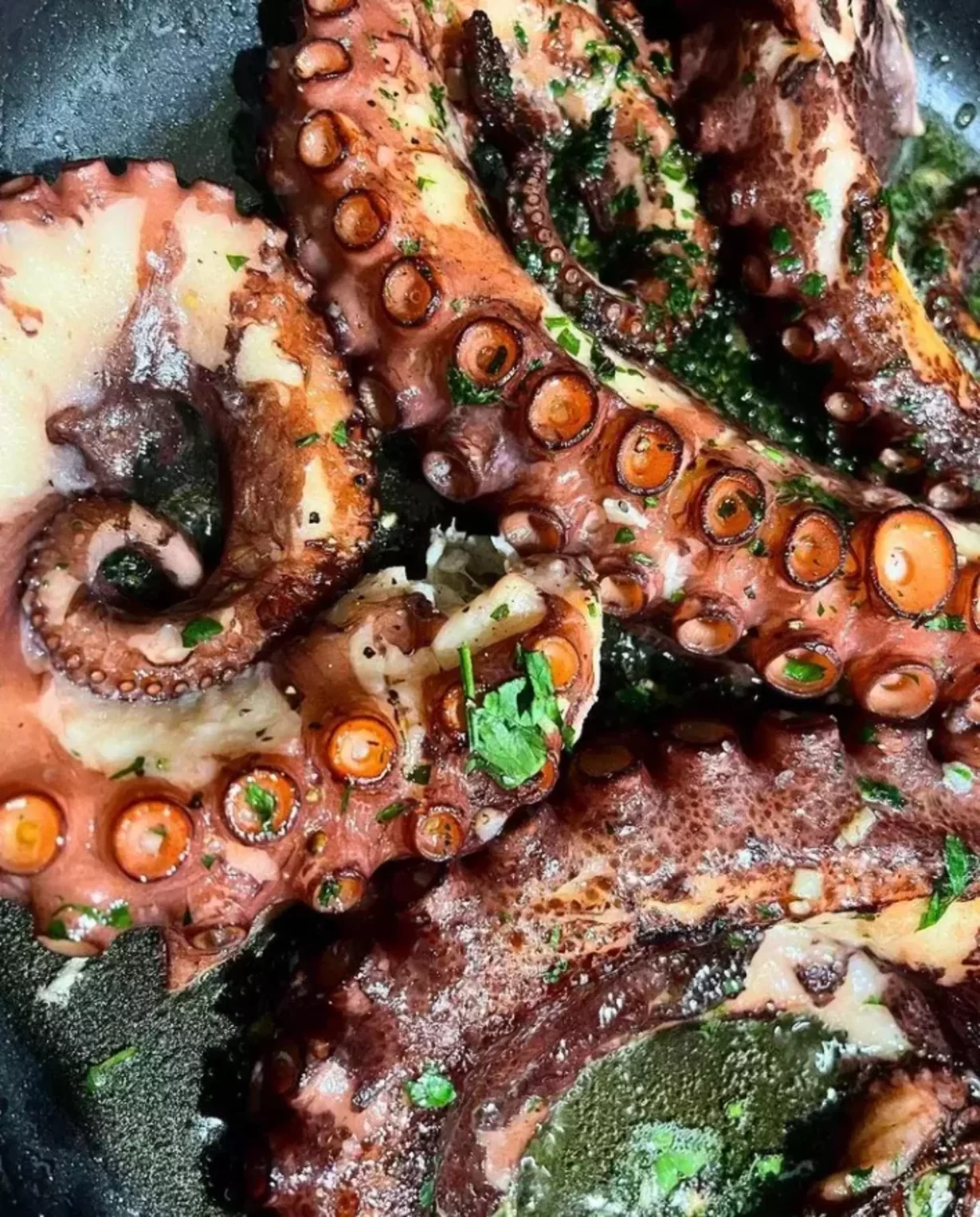 Интерьер/Экстерьер/Банкетная зона/Бар/Стол для двоих/Вход/Главный зал/Lounge зона ресторан Роял Раки by Angela фото