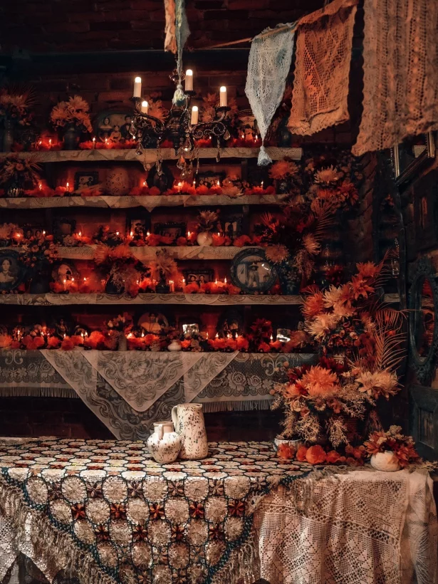 Интерьер/Экстерьер/Банкетная зона/Бар/Стол для двоих/Вход/Главный зал/Lounge зона ресторан Arrurru фото