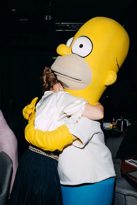 Интерьер/Экстерьер/Банкетная зона/Бар/Стол для двоих/Вход/Главный зал/Lounge зона караоке-клуб Grammy's Караоке фото