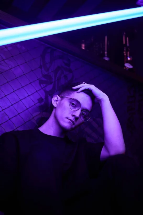 Интерьер/Экстерьер/Банкетная зона/Бар/Стол для двоих/Вход/Главный зал/Lounge зона лаунж Hills фото