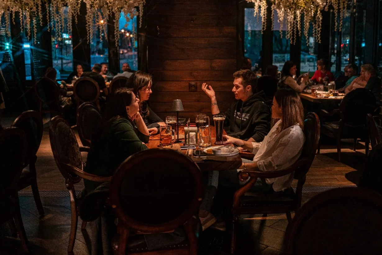 Интерьер/Экстерьер/Банкетная зона/Бар/Стол для двоих/Вход/Главный зал/Lounge зона ресторан Музей мундира фото