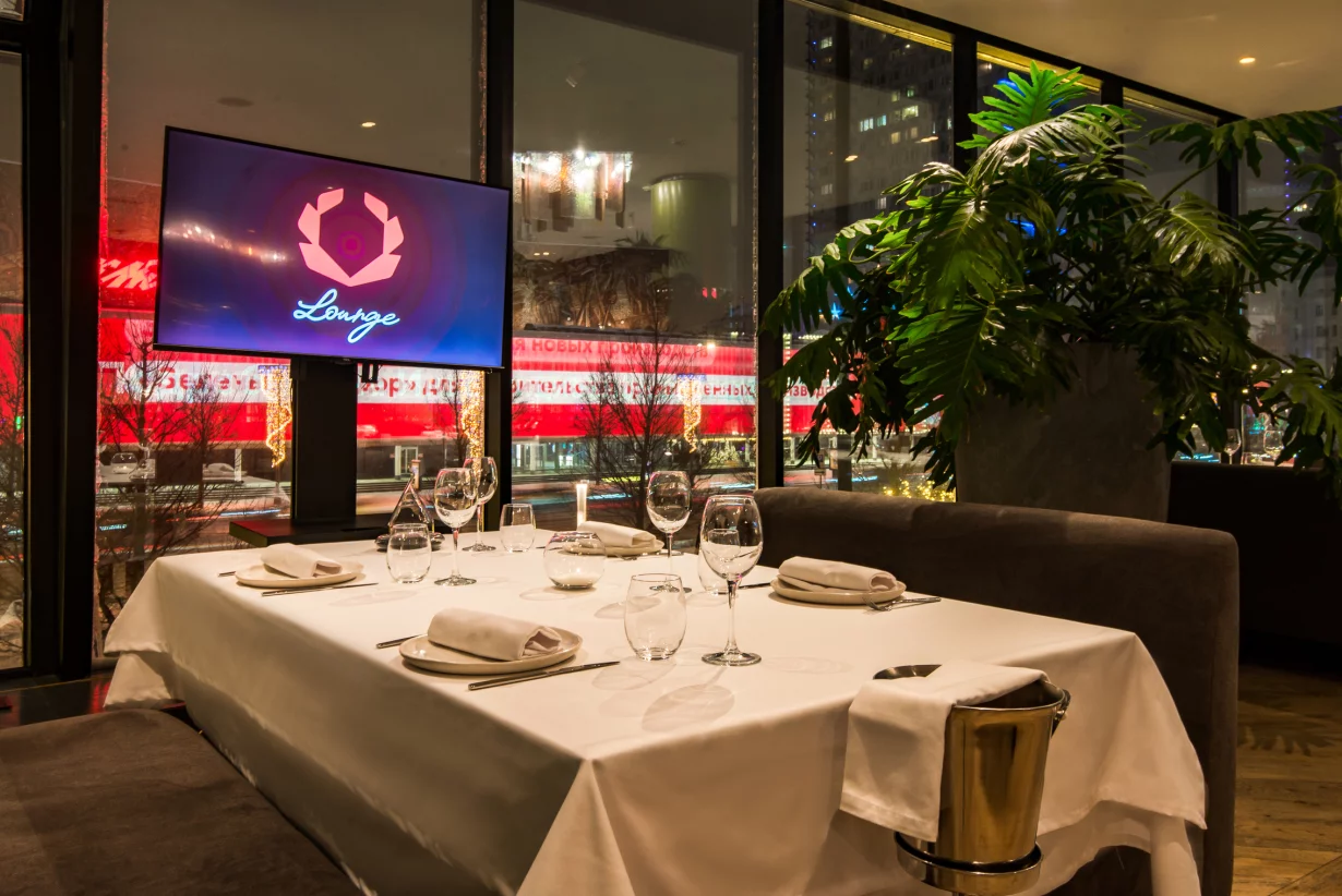 Интерьер/Экстерьер/Банкетная зона/Бар/Стол для двоих/Вход/Главный зал/Lounge зона ресторанный комплекс Olimpbet Lounge фото