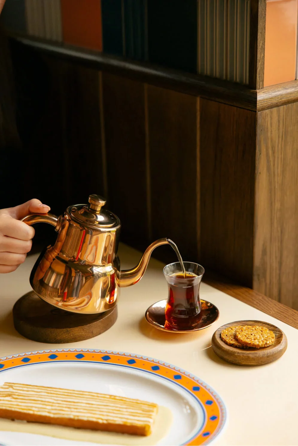 Интерьер/Экстерьер/Банкетная зона/Бар/Стол для двоих/Вход/Главный зал/Lounge зона ресторан Тюрки Diner фото