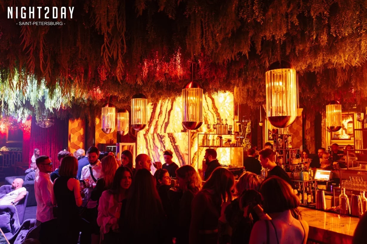 Интерьер/Экстерьер/Банкетная зона/Бар/Стол для двоих/Вход/Главный зал/Lounge зона клуб Project фото