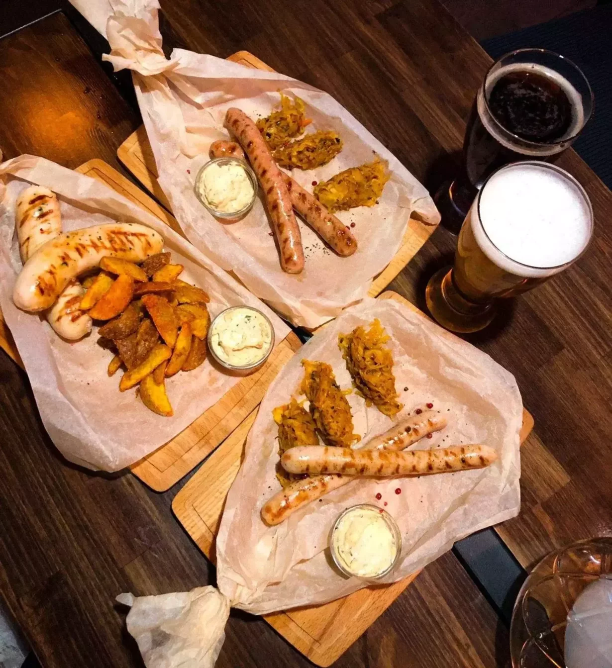 Интерьер/Экстерьер/Банкетная зона/Бар/Стол для двоих/Вход/Главный зал/Lounge зона бар Хмельной повар фото