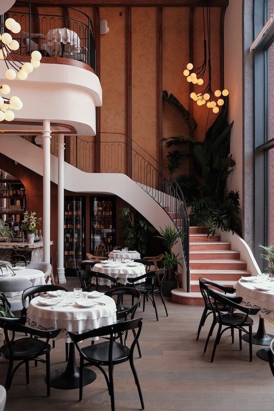 Joli Grand Bistro