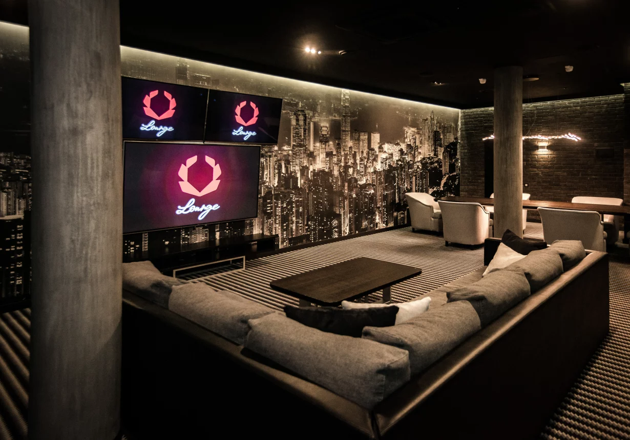 Интерьер/Экстерьер/Банкетная зона/Бар/Стол для двоих/Вход/Главный зал/Lounge зона ресторанный комплекс Olimpbet Lounge фото