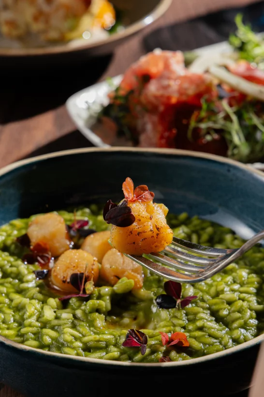 Интерьер/Экстерьер/Банкетная зона/Бар/Стол для двоих/Вход/Главный зал/Lounge зона ресторан Sapori di Italia фото