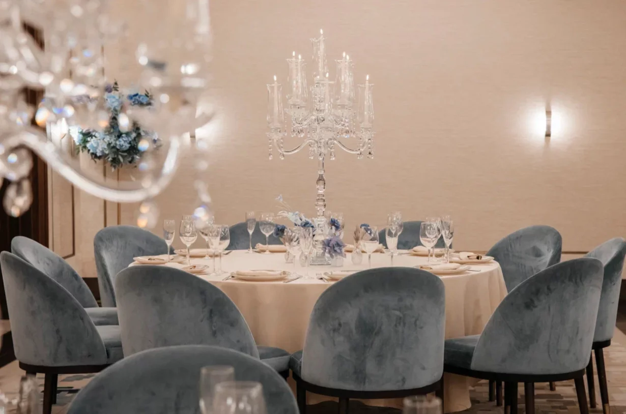 Интерьер/Экстерьер/Банкетная зона/Бар/Стол для двоих/Вход/Главный зал/Lounge зона ресторан Caspian фото