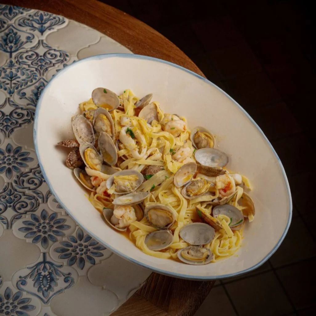 Интерьер/Экстерьер/Банкетная зона/Бар/Стол для двоих/Вход/Главный зал/Lounge зона ресторан Грис фото