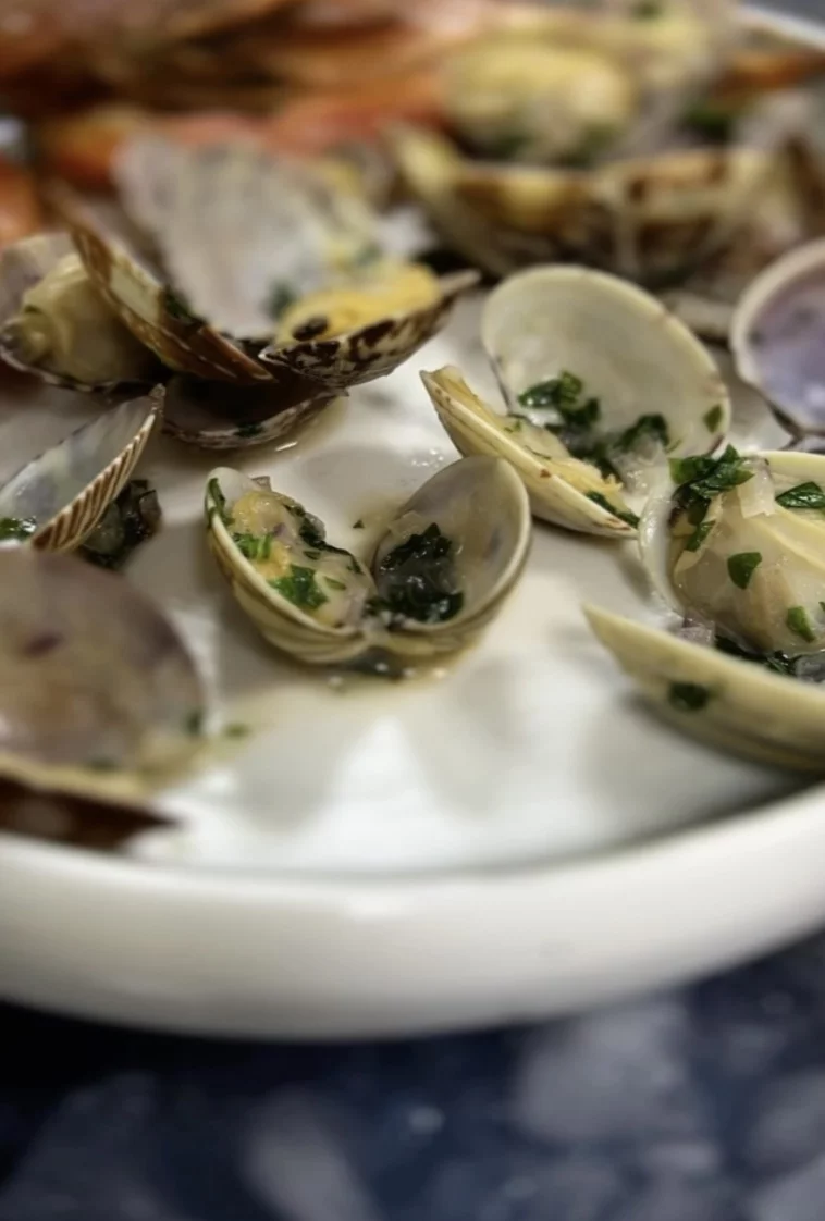 Интерьер/Экстерьер/Банкетная зона/Бар/Стол для двоих/Вход/Главный зал/Lounge зона ресторан Gonzo фото