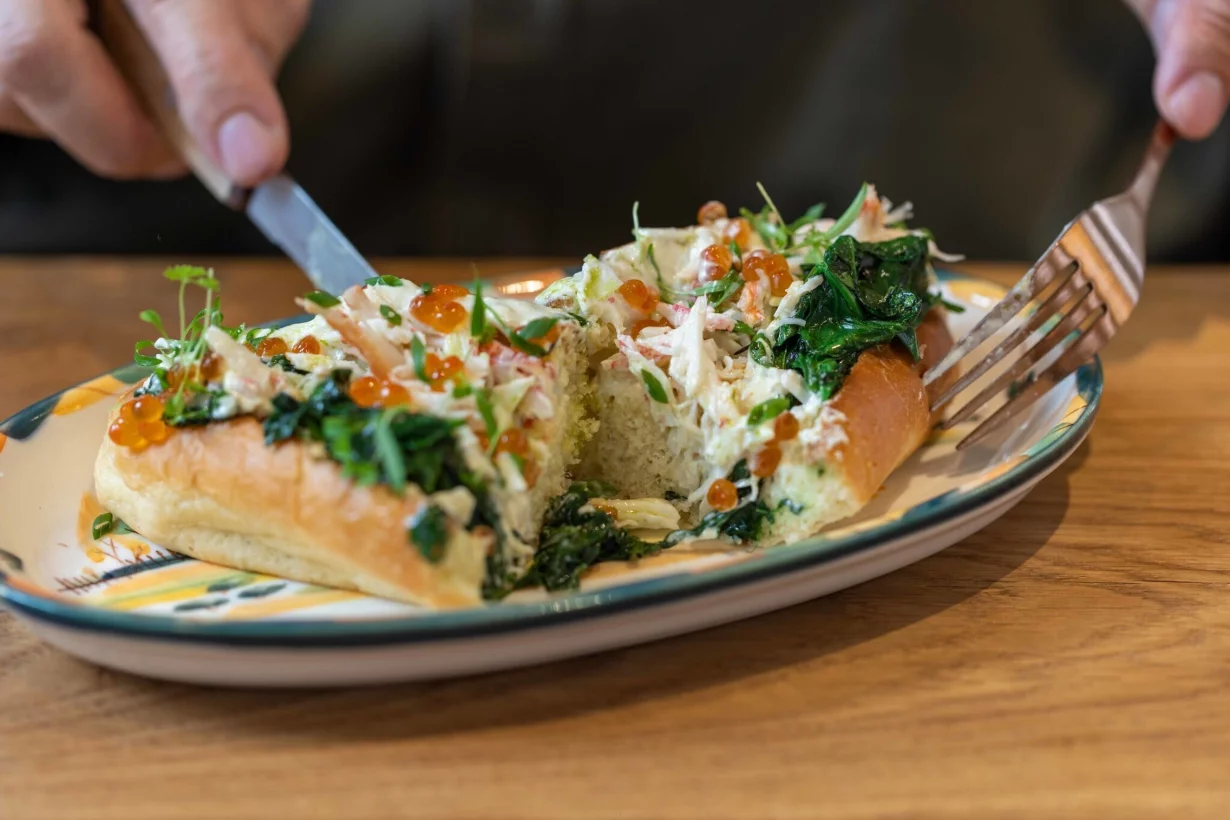 Интерьер/Экстерьер/Банкетная зона/Бар/Стол для двоих/Вход/Главный зал/Lounge зона ресторан Есения фото