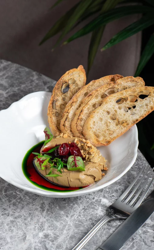 Интерьер/Экстерьер/Банкетная зона/Бар/Стол для двоих/Вход/Главный зал/Lounge зона ресторан Гимназистка фото