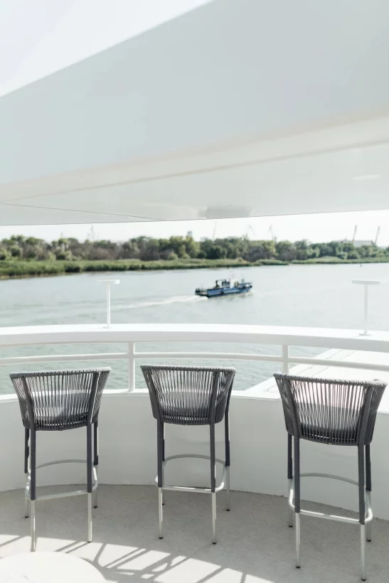 Интерьер/Экстерьер/Банкетная зона/Бар/Стол для двоих/Вход/Главный зал/Lounge зона корабль Яхта Калипсо фото