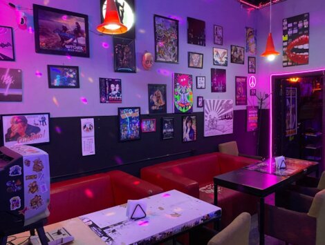 Retrowave Bar