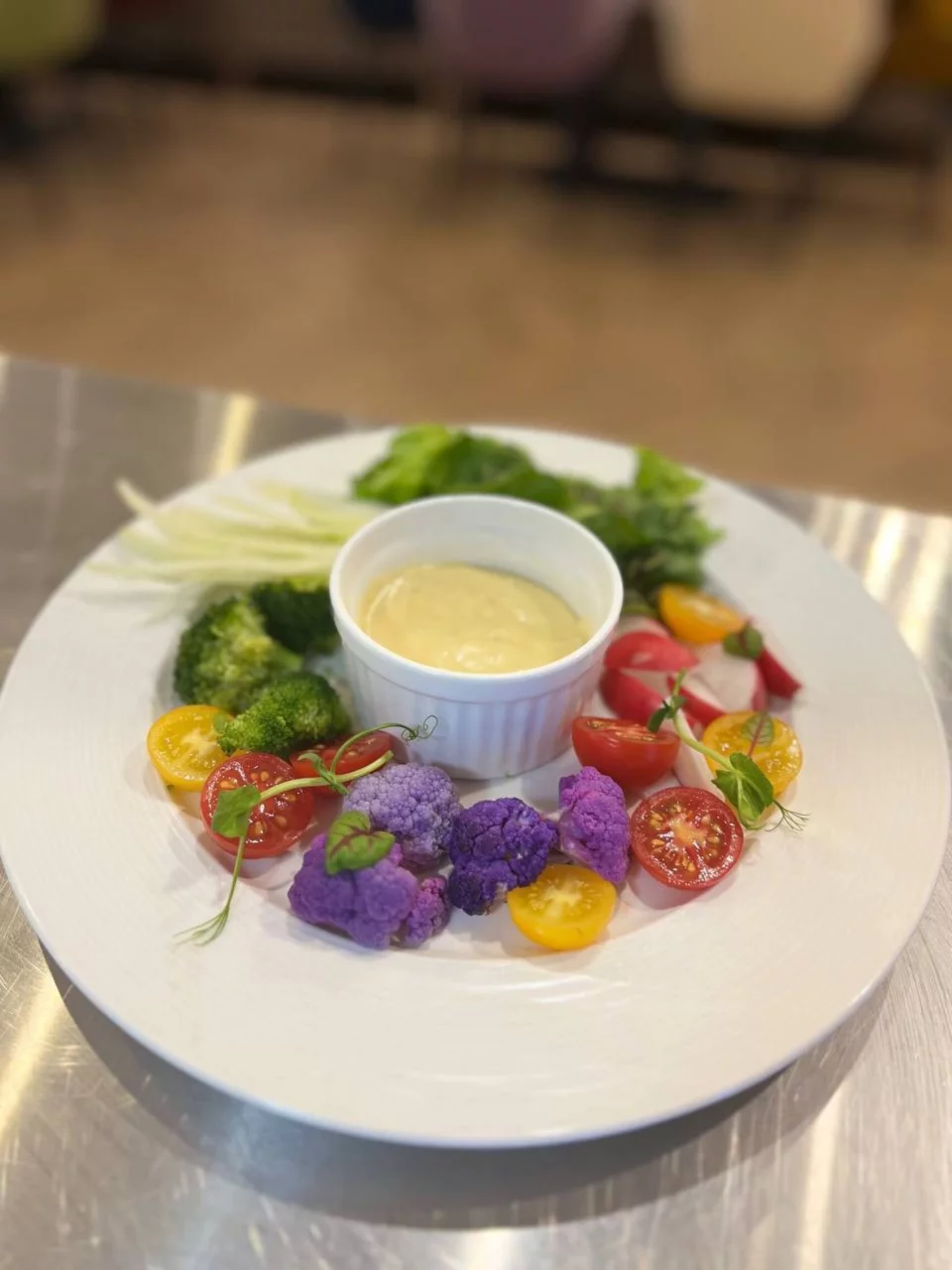 Интерьер/Экстерьер/Банкетная зона/Бар/Стол для двоих/Вход/Главный зал/Lounge зона ресторан Le Bistrot de la Ferm фото