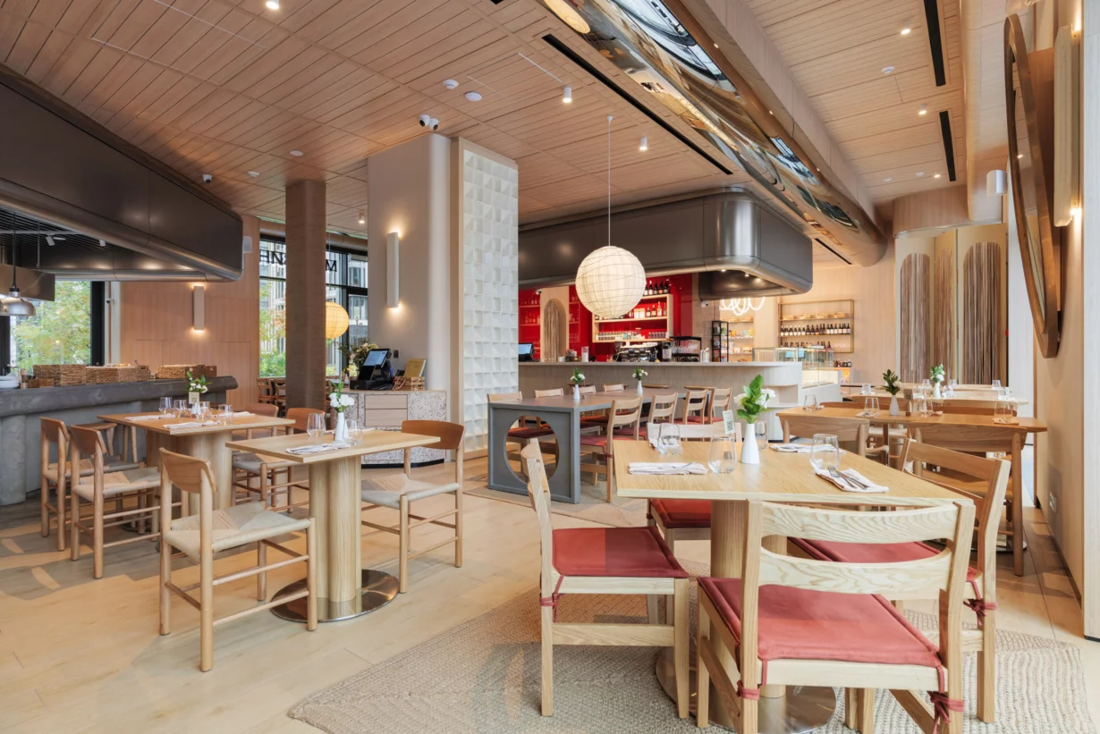 Интерьер/Экстерьер/Банкетная зона/Бар/Стол для двоих/Вход/Главный зал/Lounge зона ресторан «М2 Органик клуб» Слава фото