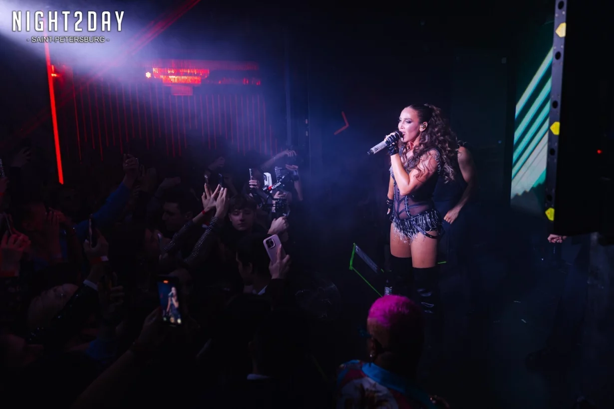 Интерьер/Экстерьер/Банкетная зона/Бар/Стол для двоих/Вход/Главный зал/Lounge зона клуб Project фото