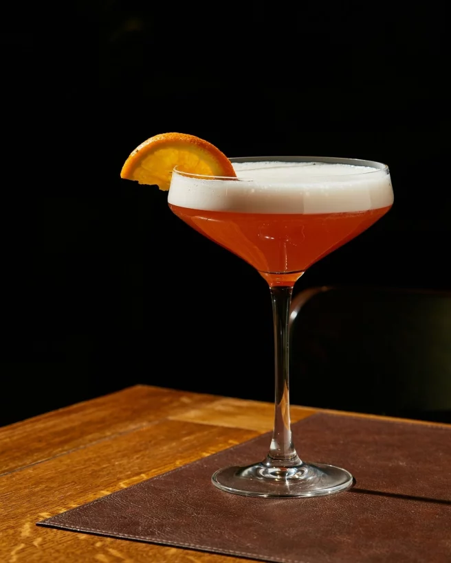 Интерьер/Экстерьер/Банкетная зона/Бар/Стол для двоих/Вход/Главный зал/Lounge зона ресторан Хачо и Пури фото