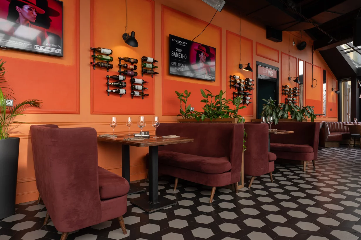 Интерьер/Экстерьер/Банкетная зона/Бар/Стол для двоих/Вход/Главный зал/Lounge зона ресторан Steak It Easy фото