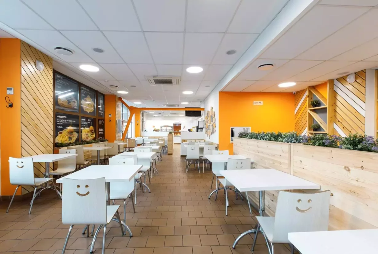 Интерьер/Экстерьер/Банкетная зона/Бар/Стол для двоих/Вход/Главный зал/Lounge зона столовая 8 Минут фото