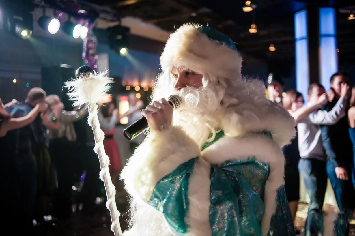 Интерьер/Экстерьер/Банкетная зона/Бар/Стол для двоих/Вход/Главный зал/Lounge зона ресторан Eristov фото