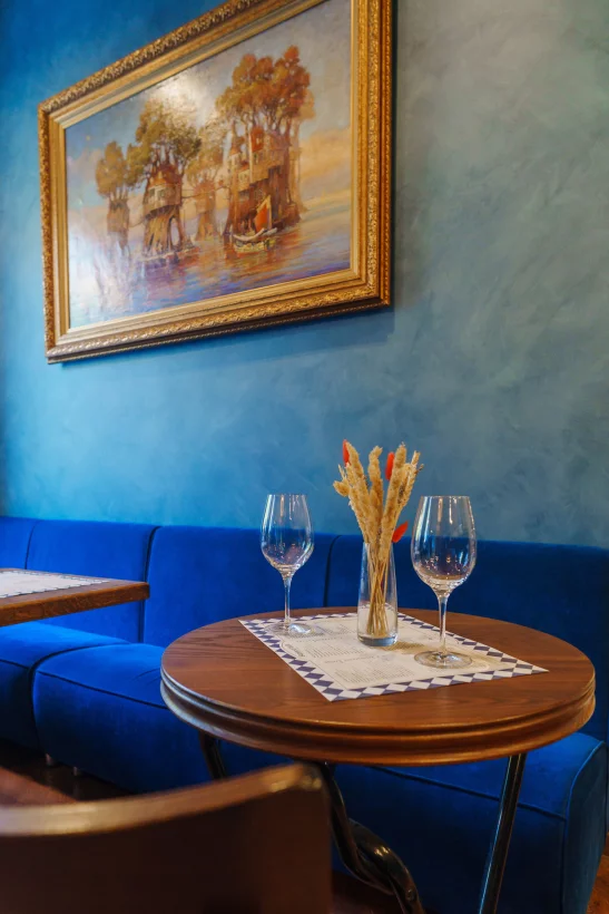 Интерьер/Экстерьер/Банкетная зона/Бар/Стол для двоих/Вход/Главный зал/Lounge зона ресторан Sapori di Italia фото