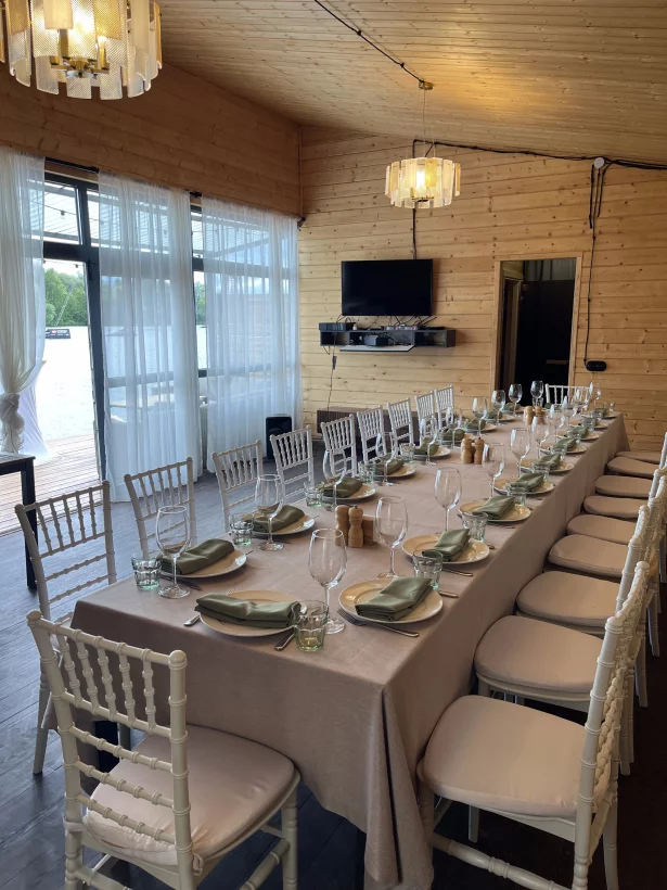 Интерьер/Экстерьер/Банкетная зона/Бар/Стол для двоих/Вход/Главный зал/Lounge зона ресторан Берег фото