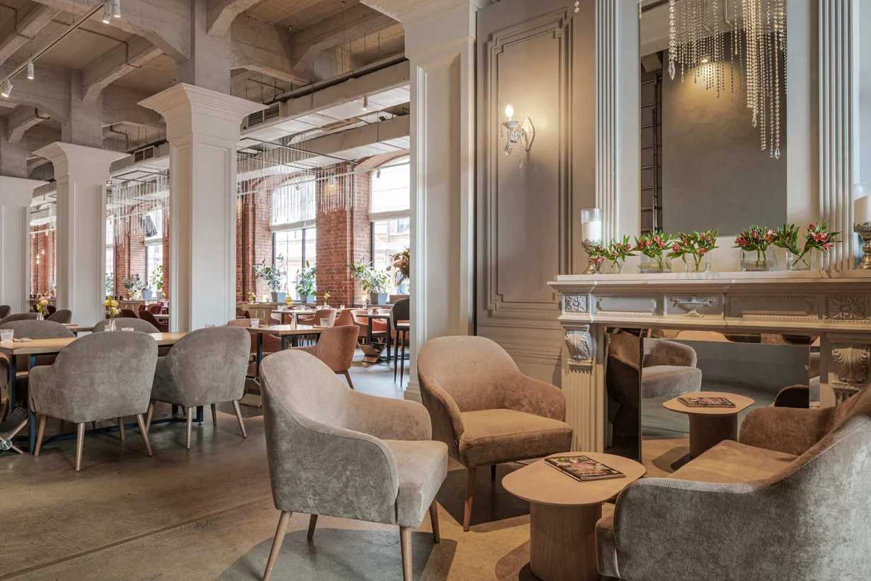 Интерьер/Экстерьер/Банкетная зона/Бар/Стол для двоих/Вход/Главный зал/Lounge зона ресторан Uhvat фото