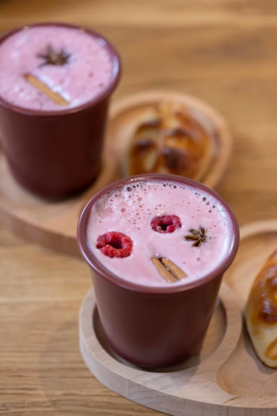 Интерьер/Экстерьер/Банкетная зона/Бар/Стол для двоих/Вход/Главный зал/Lounge зона ресторан Есения фото