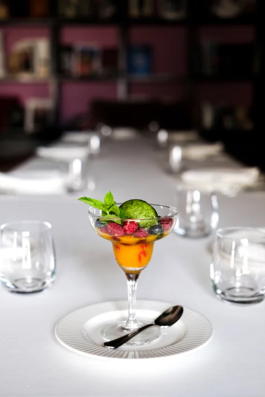 Интерьер/Экстерьер/Банкетная зона/Бар/Стол для двоих/Вход/Главный зал/Lounge зона ресторан Бабель фото