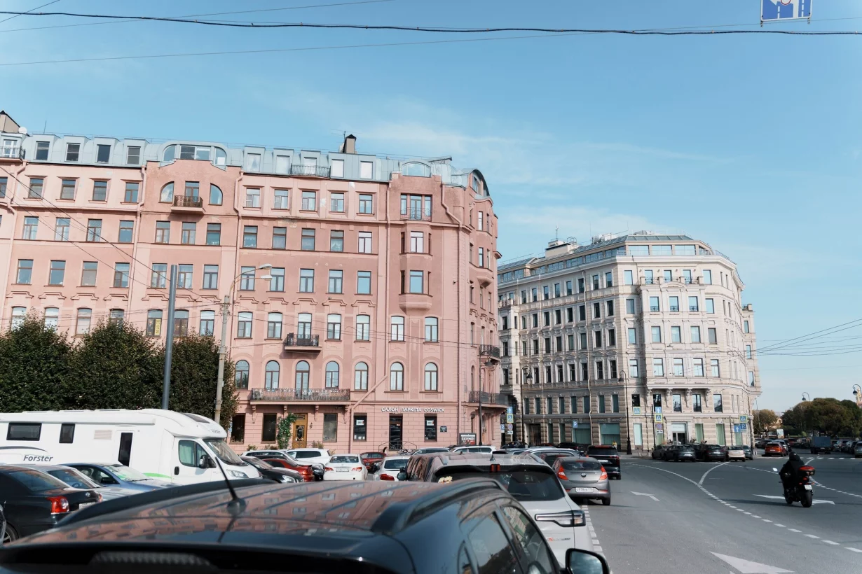 Интерьер/Экстерьер/Банкетная зона/Бар/Стол для двоих/Вход/Главный зал/Lounge зона ресторан Sapori di Italia фото