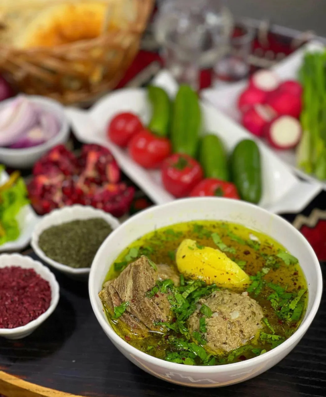 Интерьер/Экстерьер/Банкетная зона/Бар/Стол для двоих/Вход/Главный зал/Lounge зона ресторан Шах Баку фото