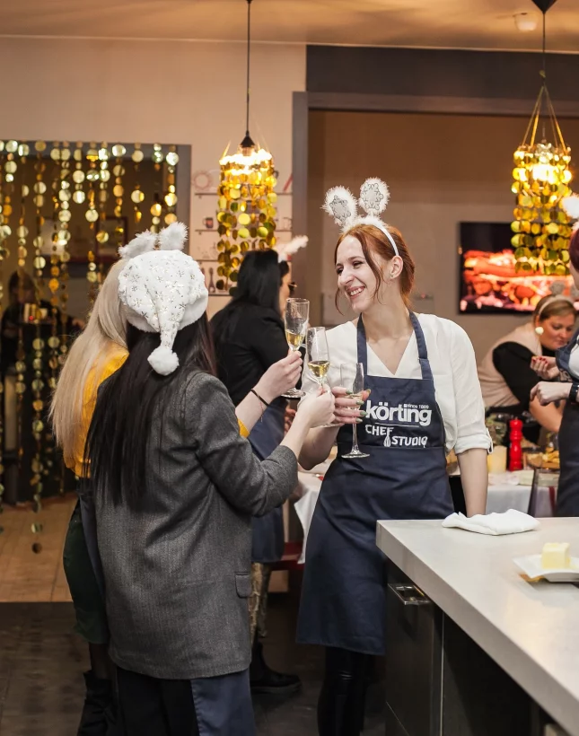 Интерьер/Экстерьер/Банкетная зона/Бар/Стол для двоих/Вход/Главный зал/Lounge зона кулинарная студия Chef Studio фото