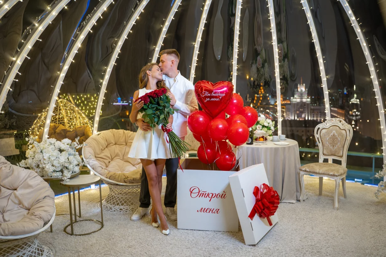 Интерьер/Экстерьер/Банкетная зона/Бар/Стол для двоих/Вход/Главный зал/Lounge зона лофт 7Sky фото