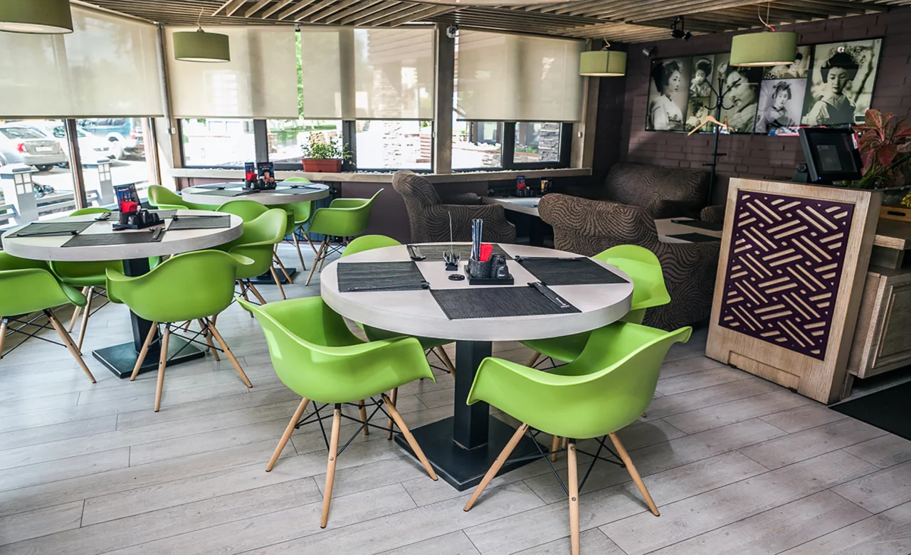 Интерьер/Экстерьер/Банкетная зона/Бар/Стол для двоих/Вход/Главный зал/Lounge зона ресторан Якитория фото