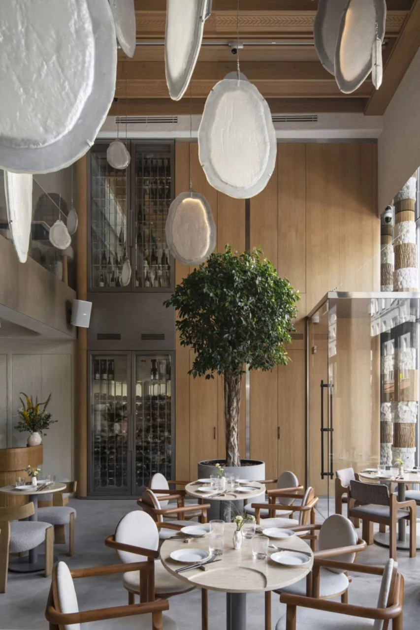 Основной зал Lúwo