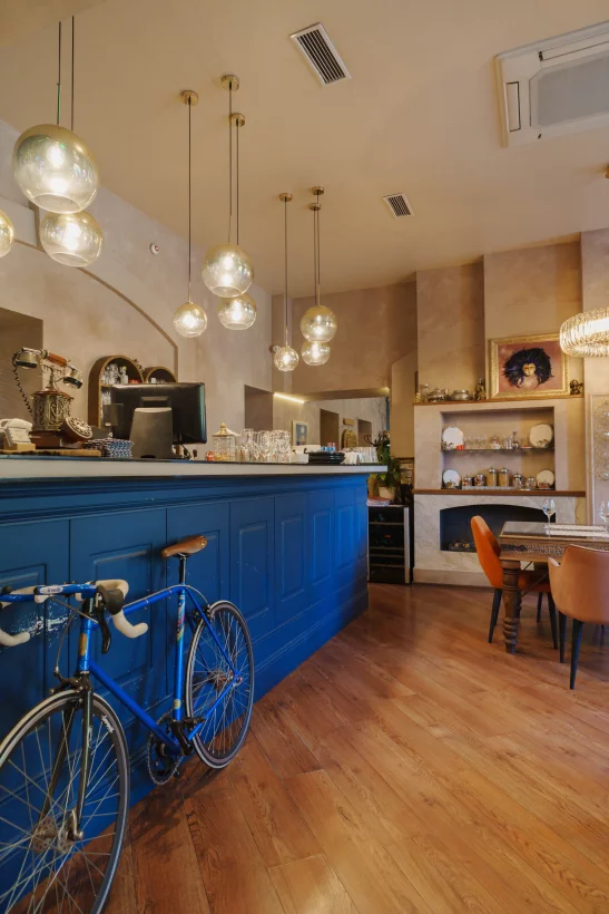 Интерьер/Экстерьер/Банкетная зона/Бар/Стол для двоих/Вход/Главный зал/Lounge зона ресторан Sapori di Italia фото