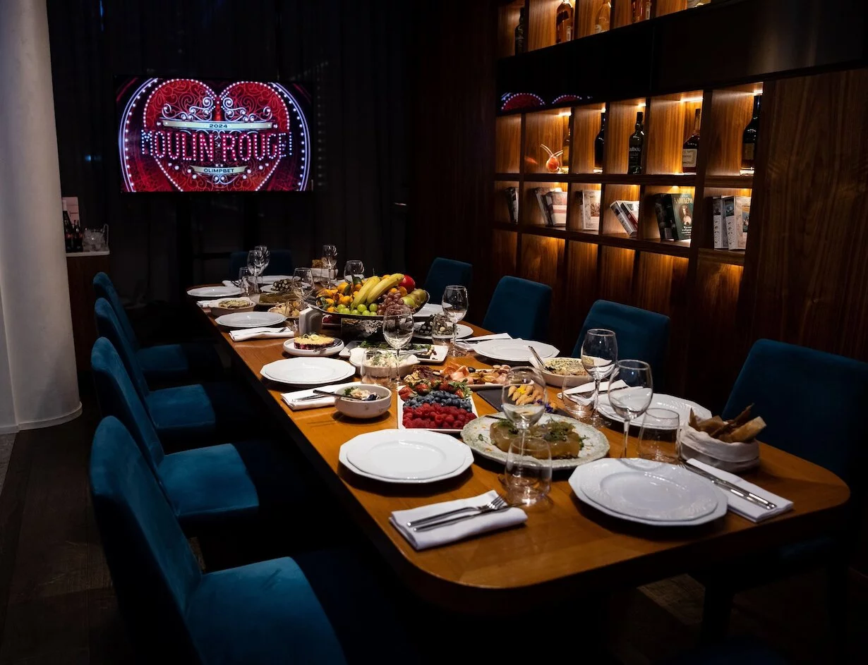 Интерьер/Экстерьер/Банкетная зона/Бар/Стол для двоих/Вход/Главный зал/Lounge зона ресторанный комплекс Olimpbet Lounge фото