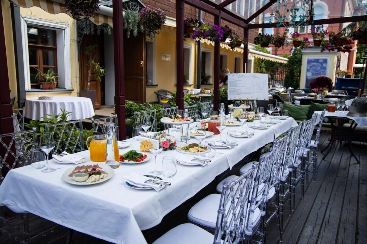 Интерьер/Экстерьер/Банкетная зона/Бар/Стол для двоих/Вход/Главный зал/Lounge зона ресторан Lauren Parker фото