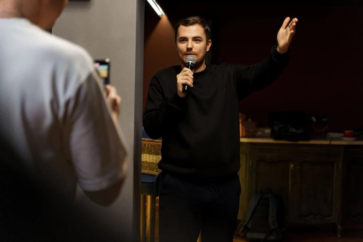 Интерьер/Экстерьер/Банкетная зона/Бар/Стол для двоих/Вход/Главный зал/Lounge зона бар Wine Story фото