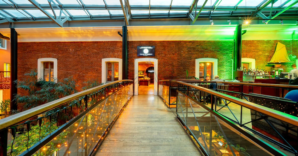 Ресторан «Dans Le Noir?» , Санкт-Петербург: бронирование, цены, меню ...